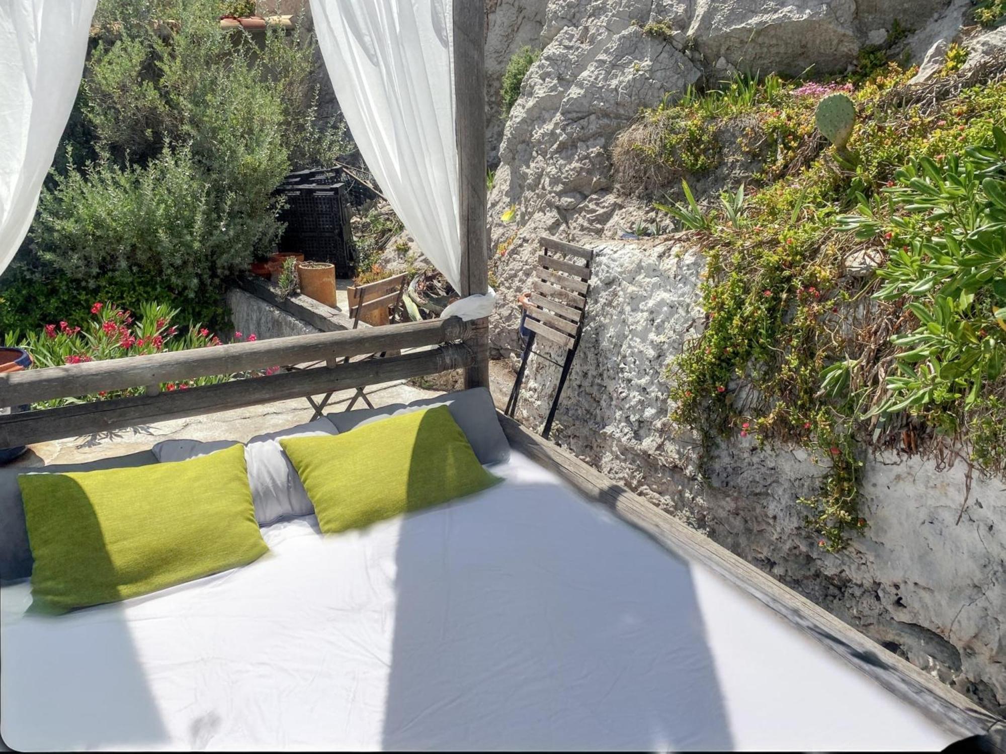 Maison Chaleureuse Au Coeur Des Calanques De + Jardin. Ferienhaus *