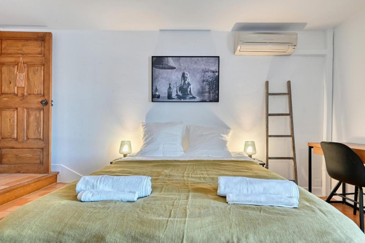 Appartement T2 Duplex Climatise A Endoume Vue Vieux-port *