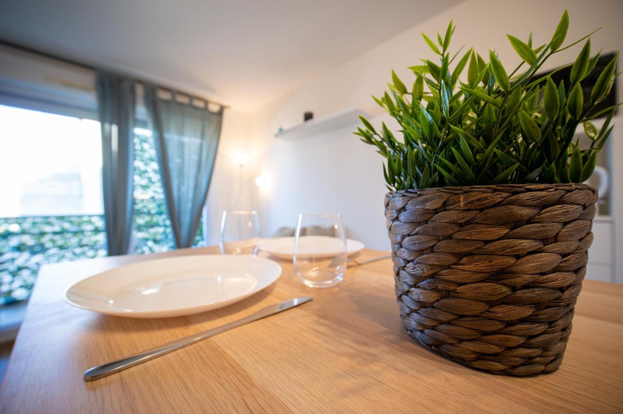 Equipe Avec Parking A 6min A Pied De La Gare St Charles Appartement