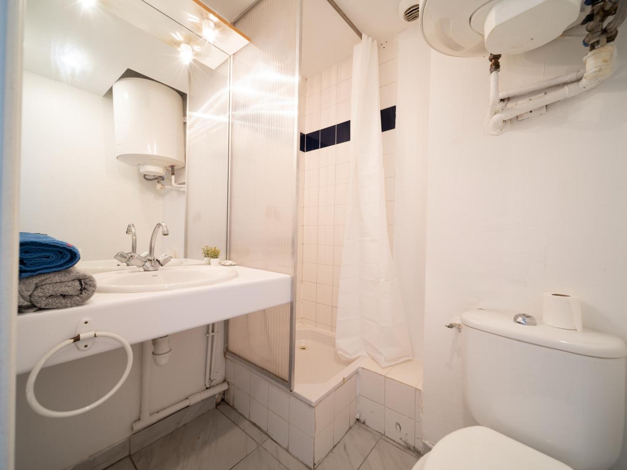 Equipe Avec Parking A 6min A Pied De La Gare St Charles Appartement