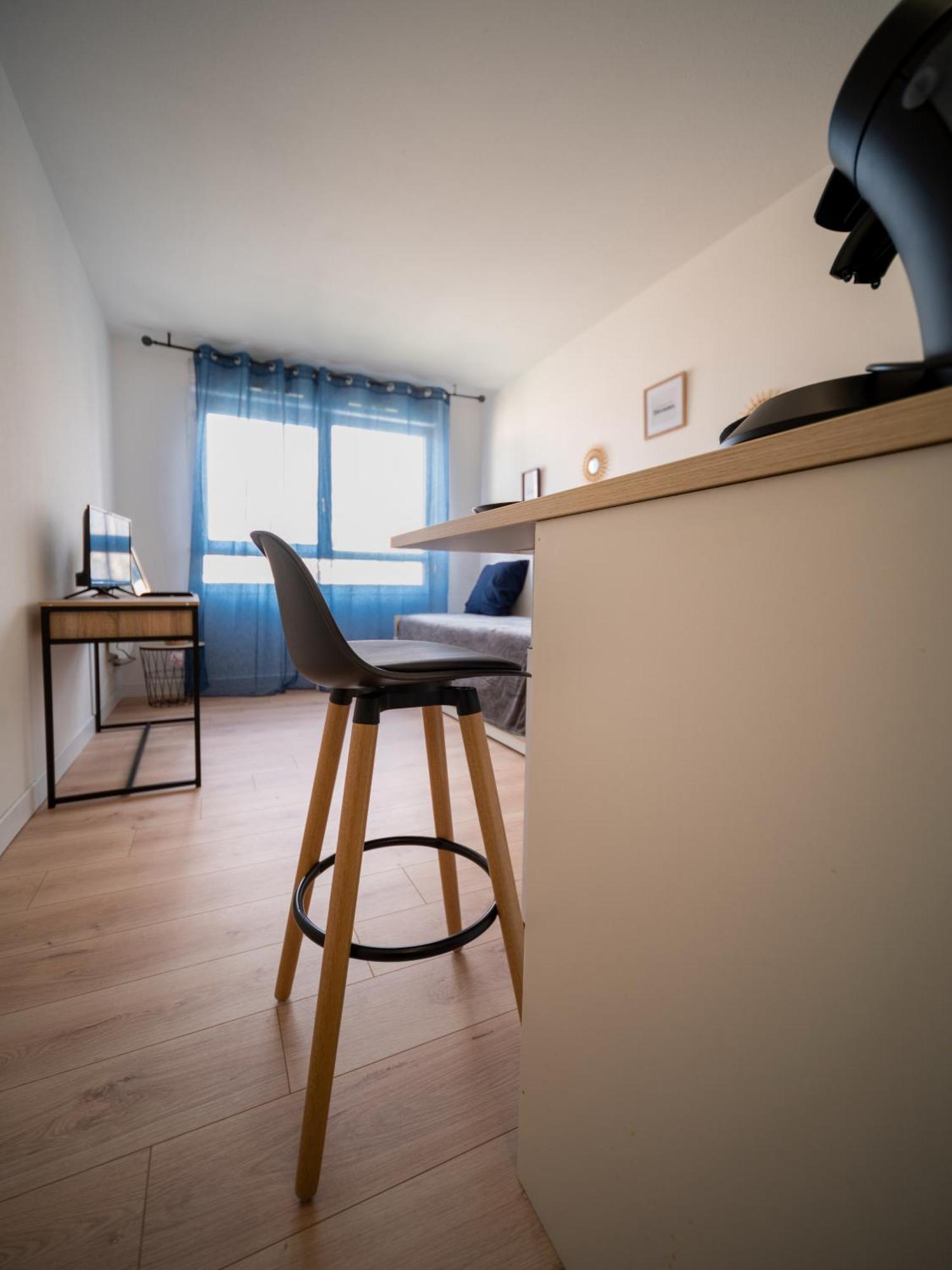 Appartement Equipe Avec Parking A 6min A Pied De La Gare St Charles Marseille