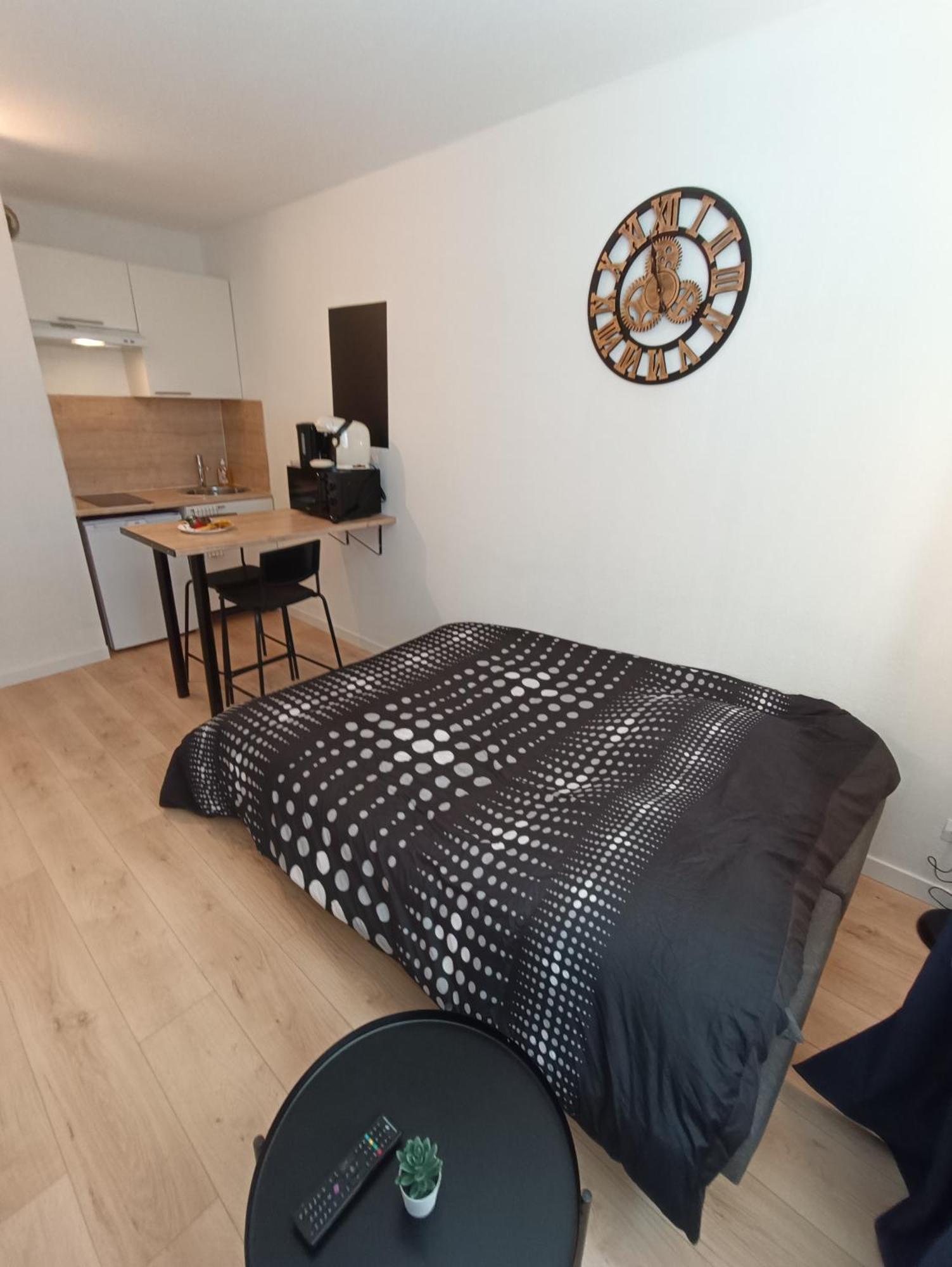 Appartement Equipe Avec Parking A 6min A Pied De La Gare St Charles