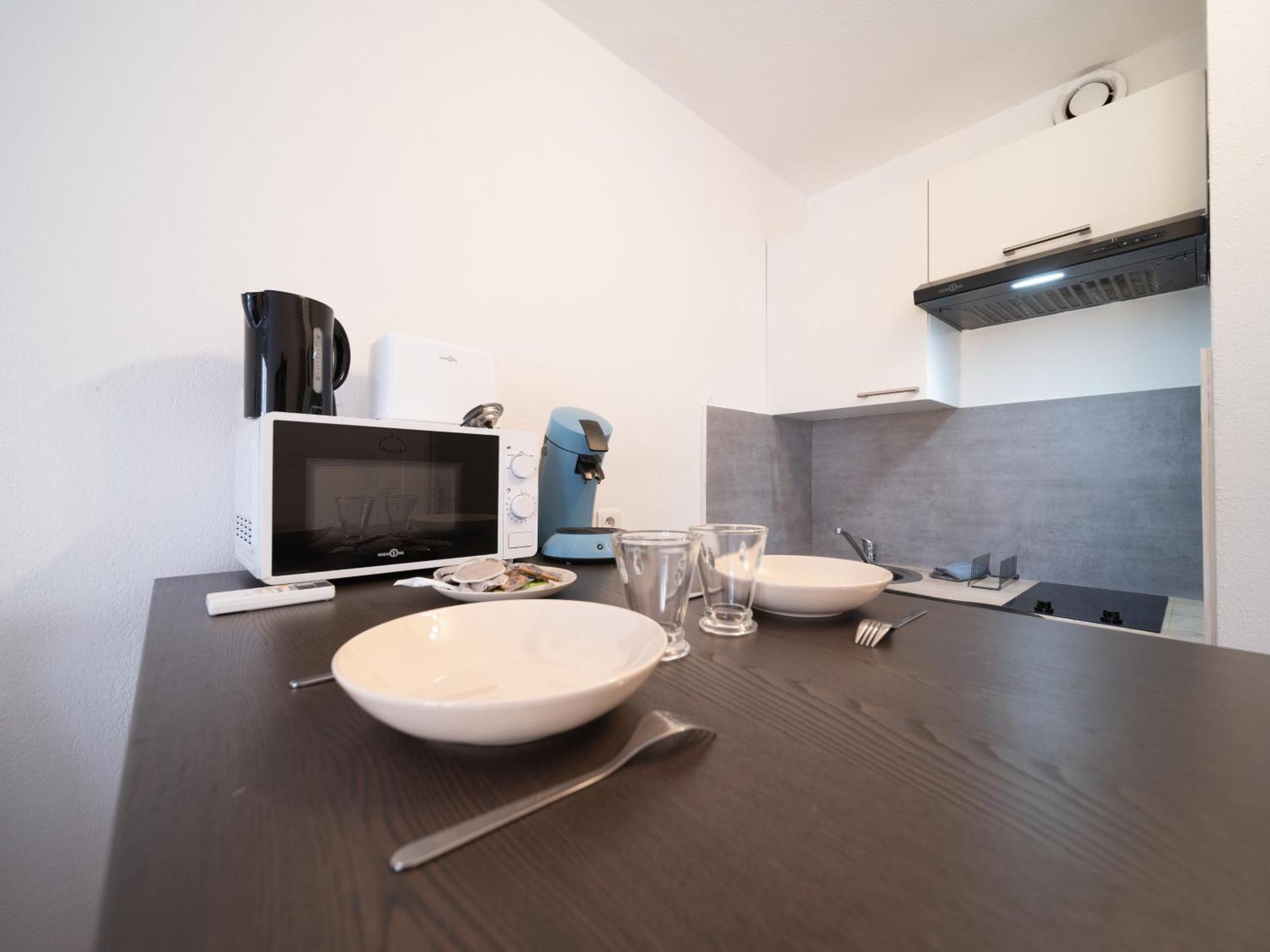 Equipe Avec Parking A 6min A Pied De La Gare St Charles Appartement