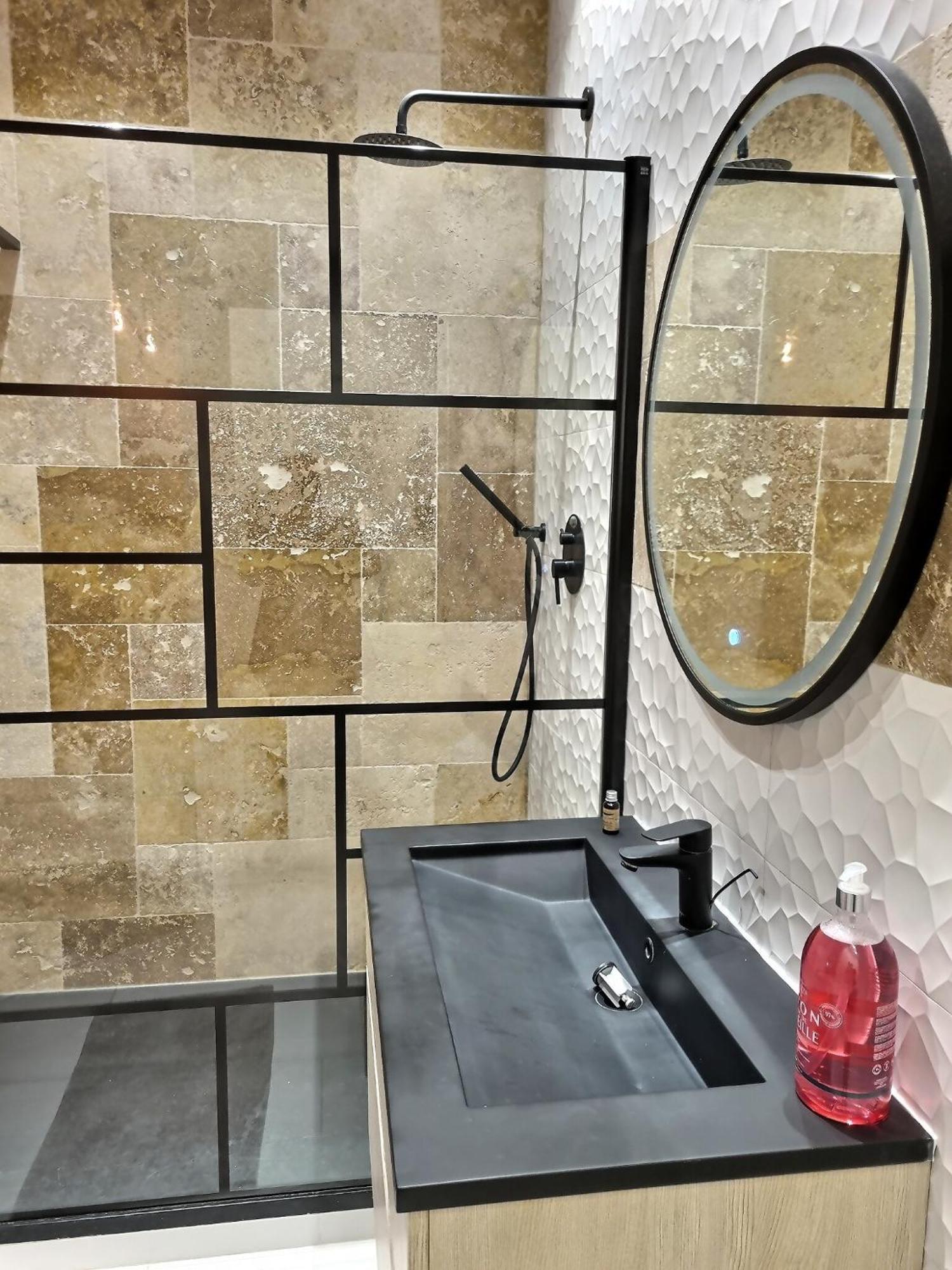 T2 Panier Vieux Port Renove Apartment Marseilles
