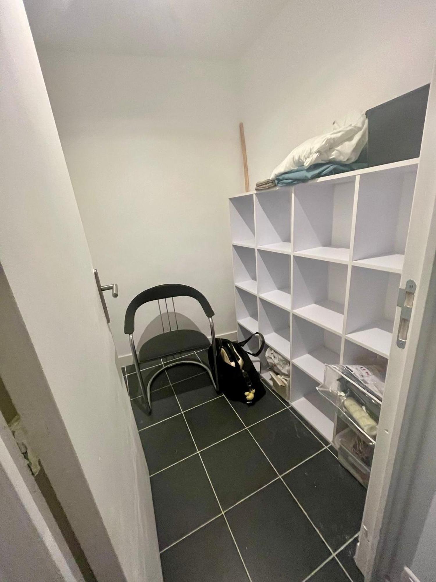 Apartment Un Spacieux T2 En Plein Centre Cours Belsuns Marseilles