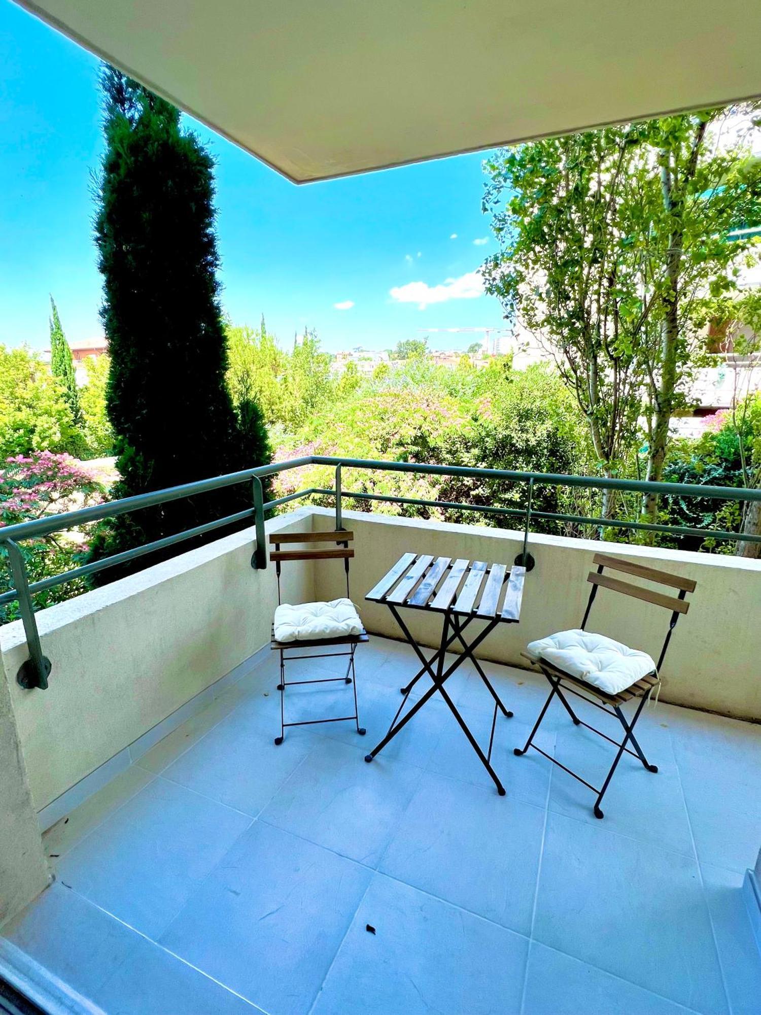 Superbe T2 Confort & Elegance Parking Prive & Piscine * Marseilles