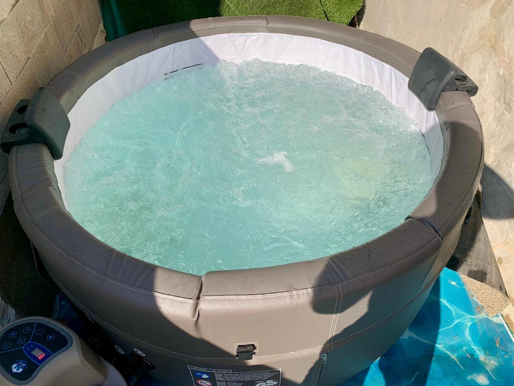 Sidonie : Jardin+jacuzzi En Ete, A 17min A Pied Marseille