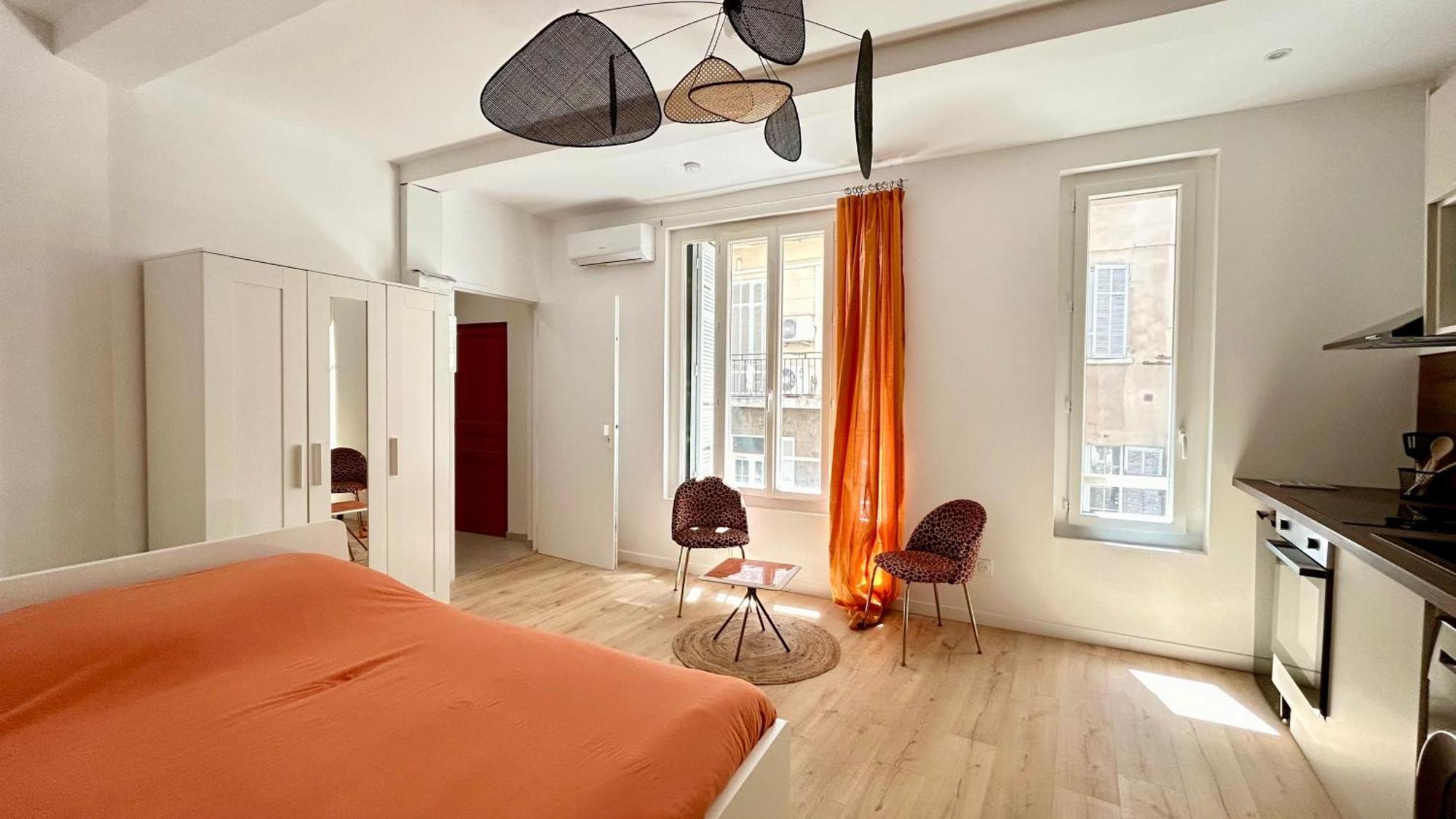 Dream Studio, - Renove, Centre-ville Proche Vieux-port, 2pers *
