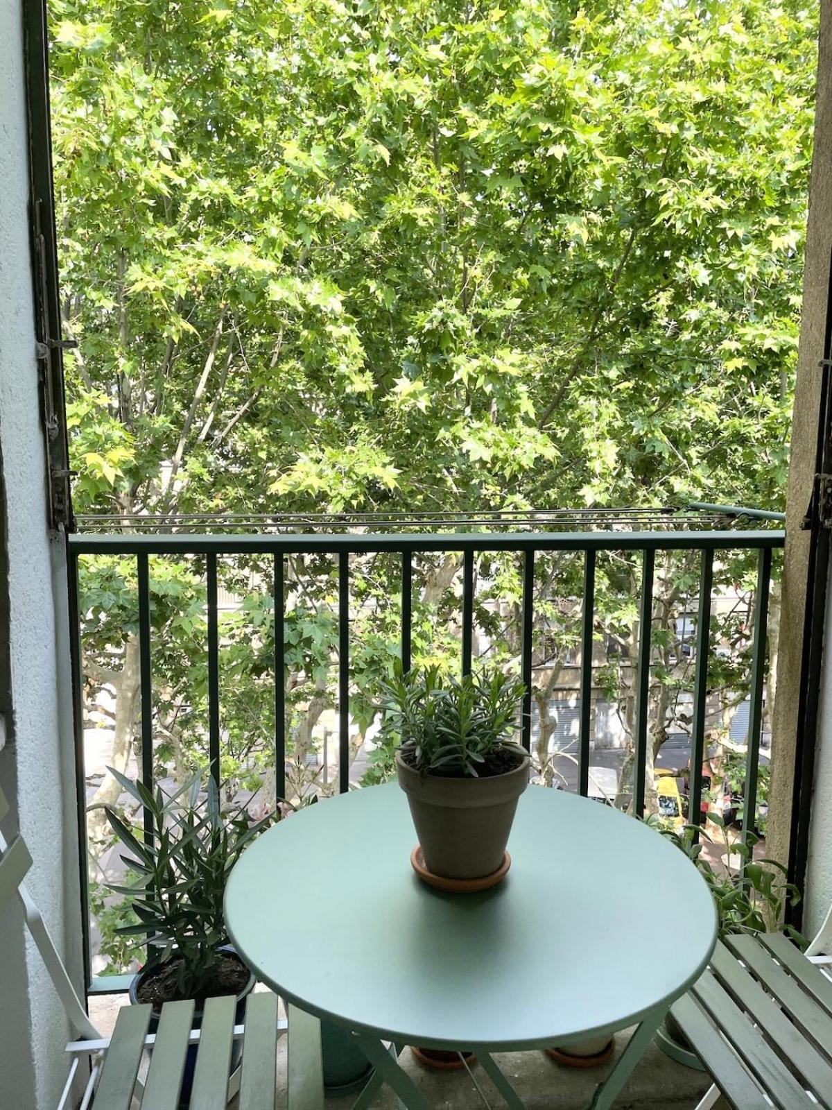 Apartment Bright 2 Bedroom Old Port - De Area