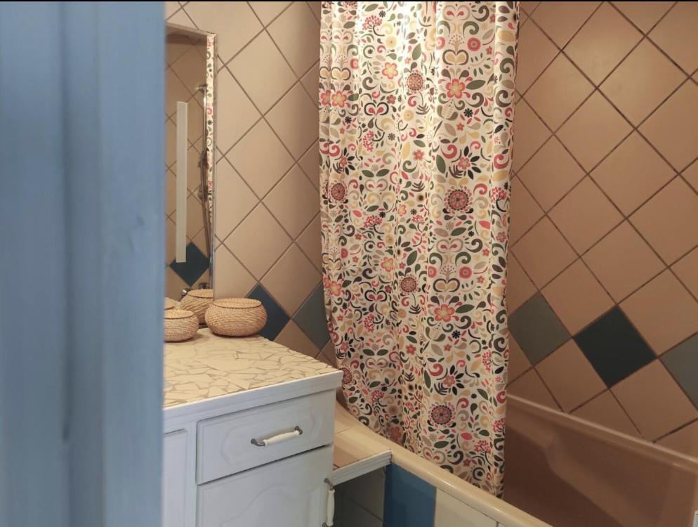 T3 - Metro Chartreux 10alt Appartement *