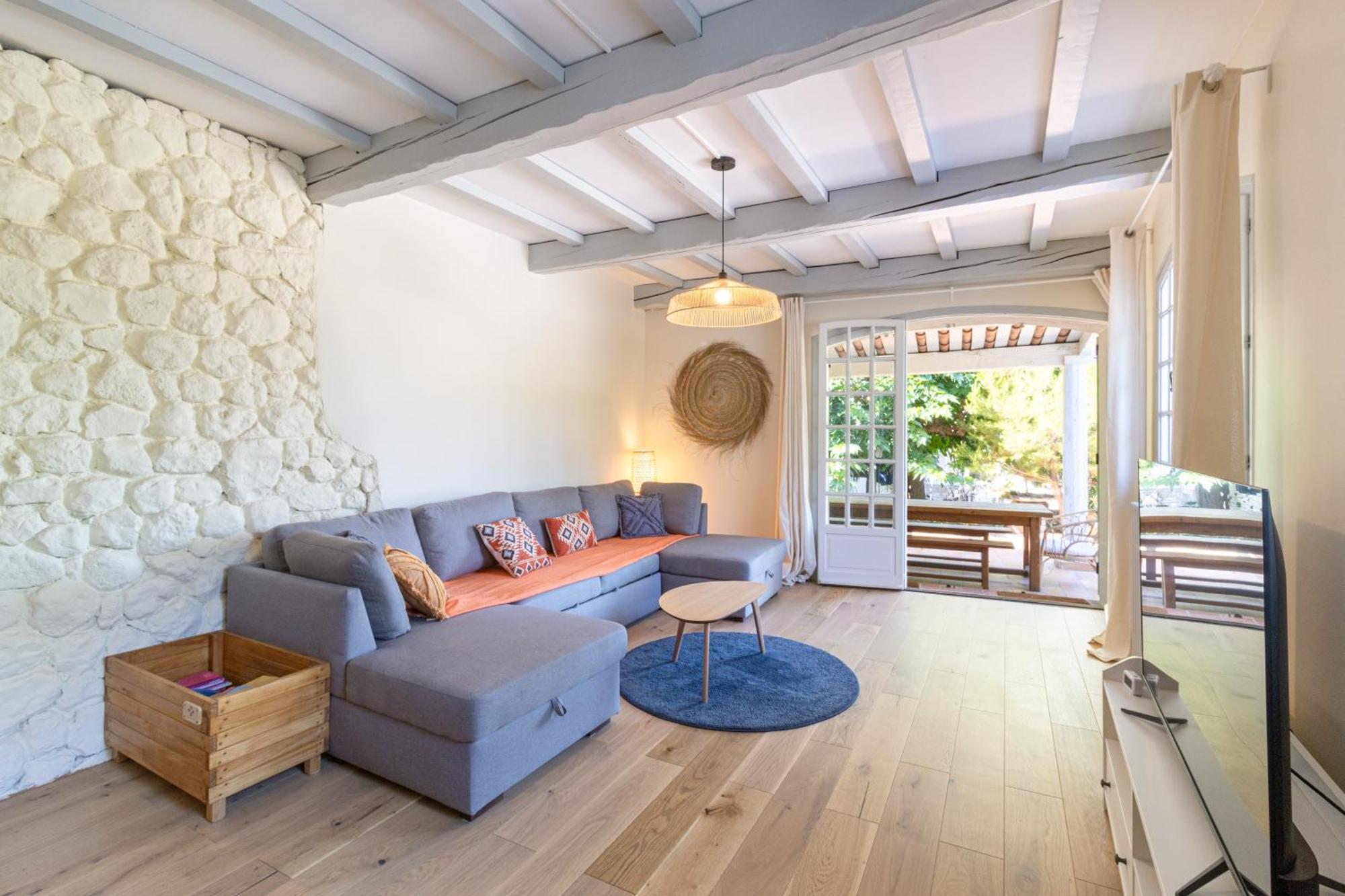 Charmante Maison Sur *