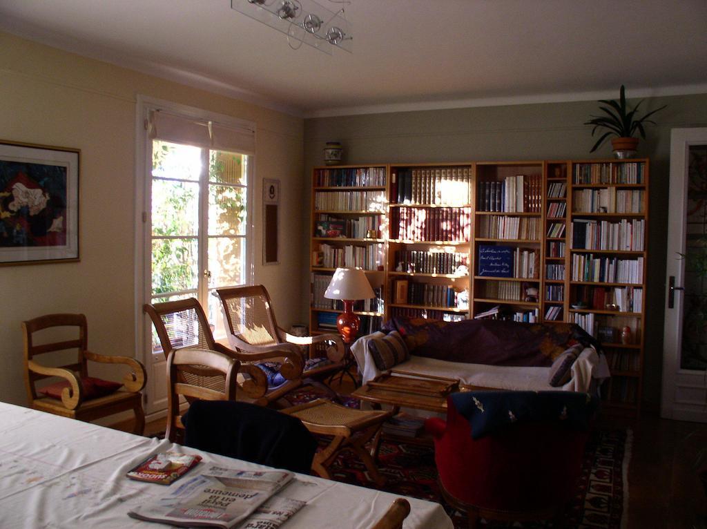 D'hôte Mt Et Jm Gleizes 2* Marseilles
