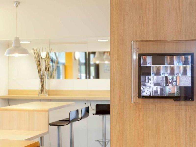 Ibis Budget Est Porte D'aubagne Hotel 2*