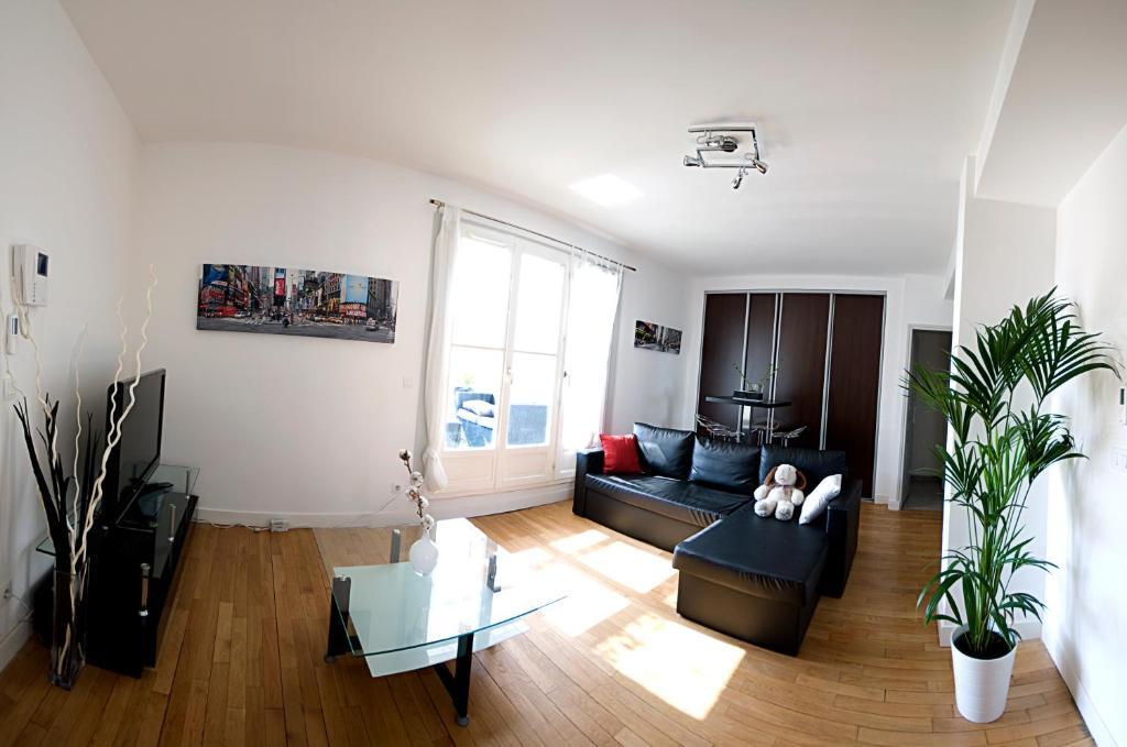 Les Du Vieux-port: Haussmannien Appartement
