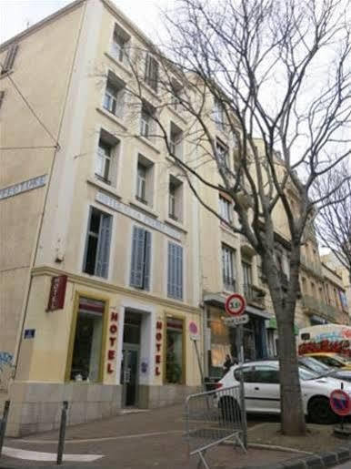 De La Prefecture Hotel