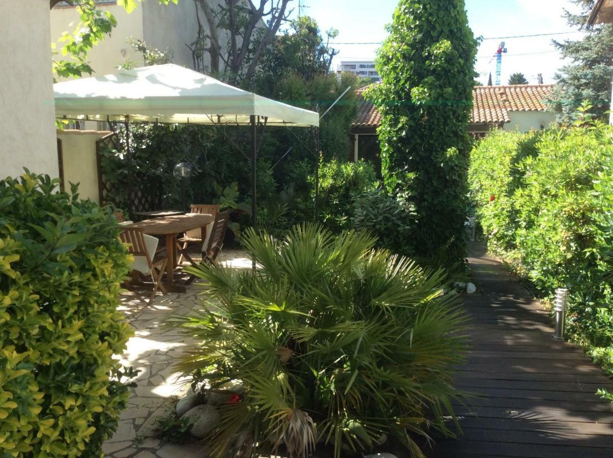Couette-café La Palmeraie 5*
