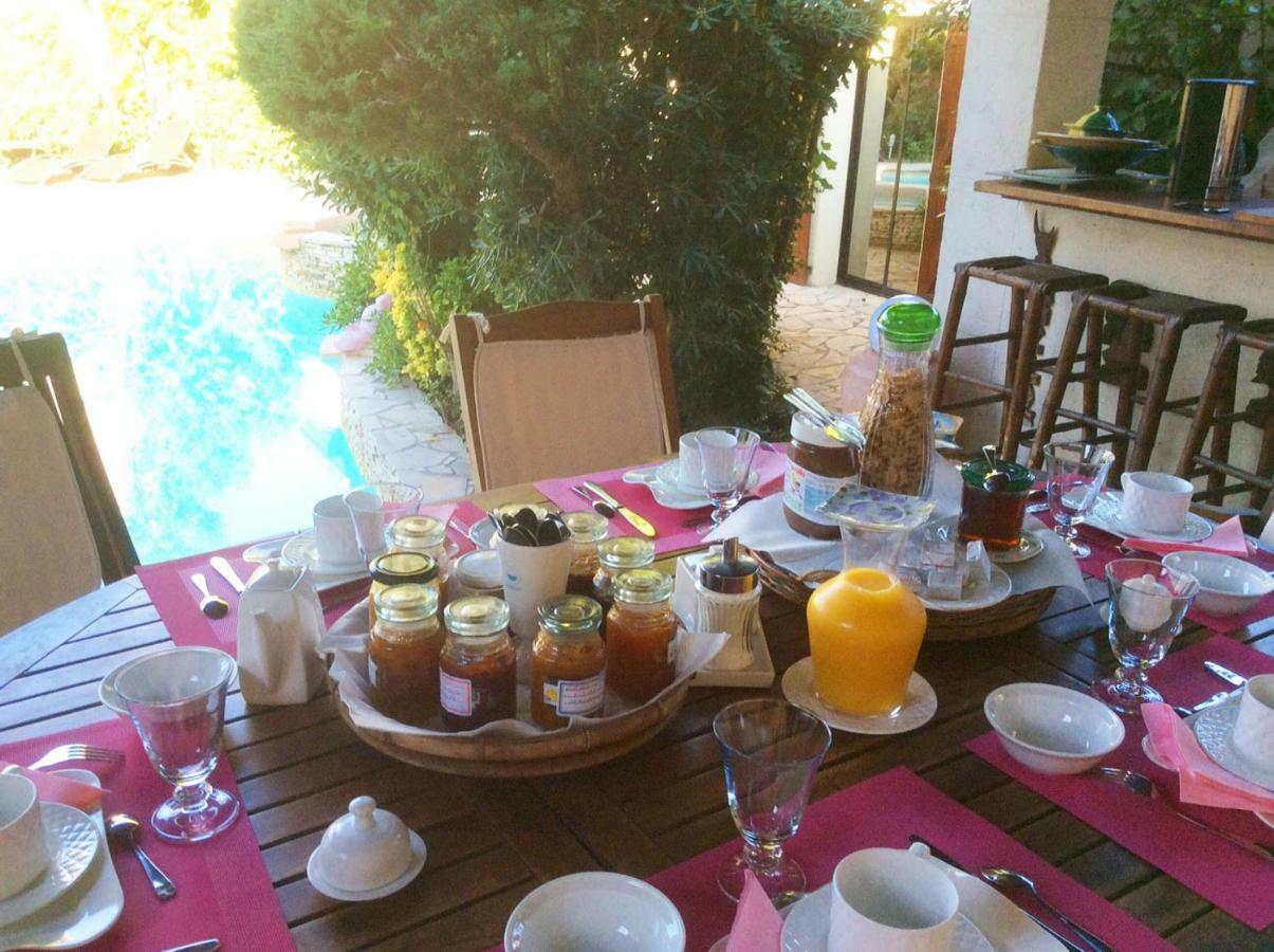 La Palmeraie Couette-café