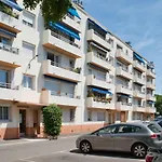 Appartement Chaleureux avec Balcon au coeur du 8ème arrondissement