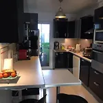 Appartement à 20 mètres de la plage avec balcon