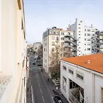 Apt Lumineux Et Tres Cosy Avec Balcon By Weekome