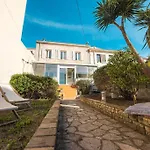 Maison De Ville Roucas Blanc
