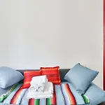 Superb 1 Bedroom Flat Longchamp Palace Area