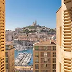 Splendide Vue Sur Nd De La Garde Et Le Vieux Port