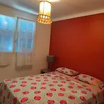 Bel Appartement Dans Le Quartier De Saint Barnabe