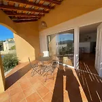 Maisonnette Calme Vue Collines