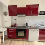 Le Petit Marseillais Avec Patio