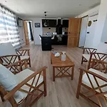 Penthouse 2 Pieces Avec Terrasse Vue Mer A 150 M De La Plage