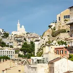 Adira Resid\'Marseille Vieux-Port 2 Etoiles