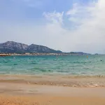 Adira Marseille Montgrand 2 Etoiles
