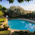 Villa 140 M2 Piscine Jardin 5 Personnes Et Un Bebe