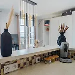 Appartement Luxueux A La Joliette Avec Vue Mer