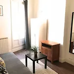 8 Rue Jean Trinquet