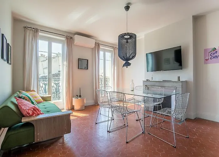 Bel Appartement Renove Vue Degagee