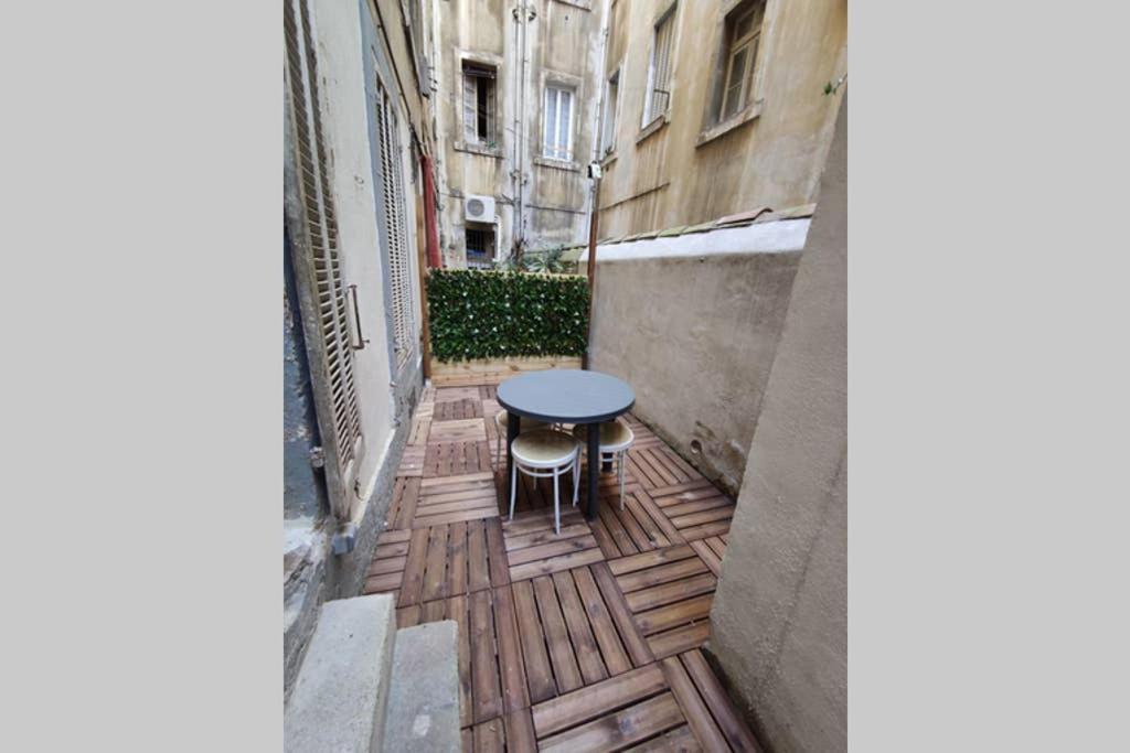 Joli T2 Proche Vieux-port, Terrasses Du Port Et Metro Joliette Appartement *