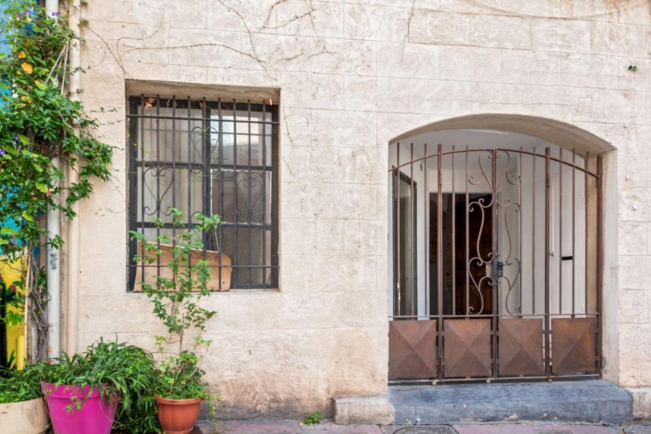 Apartment Stylish 1-bedroom With Ac Panier District Of Welkeys Marseilles
