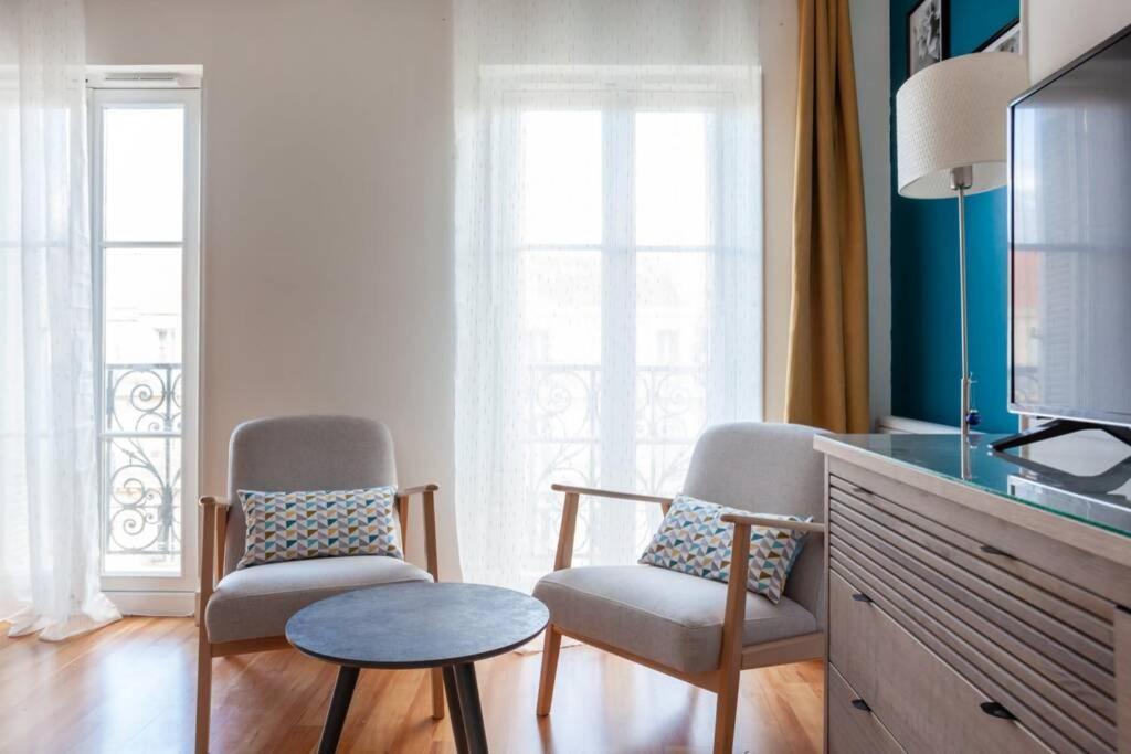 Magnifique Studio Avec Balcon-vieux Port-panier