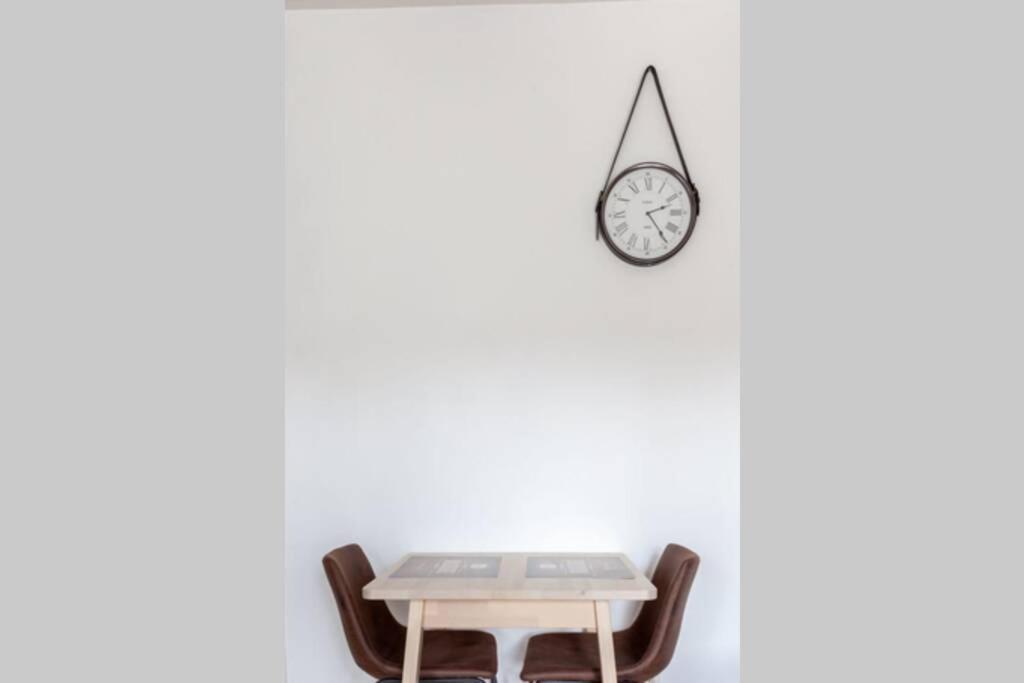 Apartment Magnifique Studio Avec Balcon-vieux Port-panier Marseilles