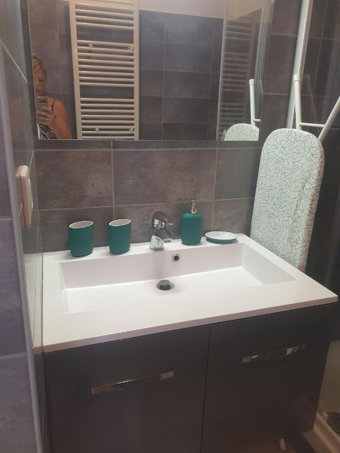 Apartment Charles De Gaulle - Vieux Port Marseilles