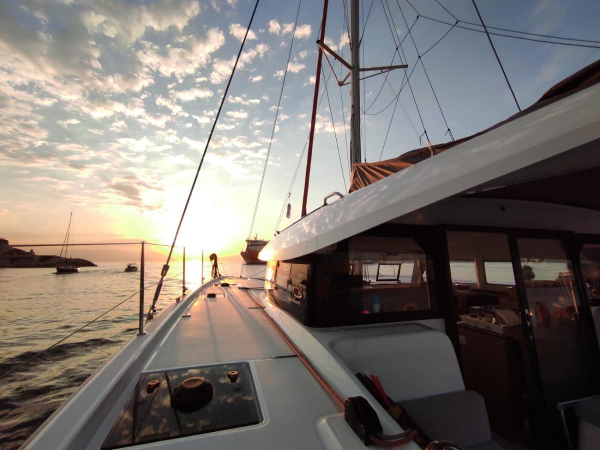 Nuit à Bord D'un Catamaran Bateau-hôtel