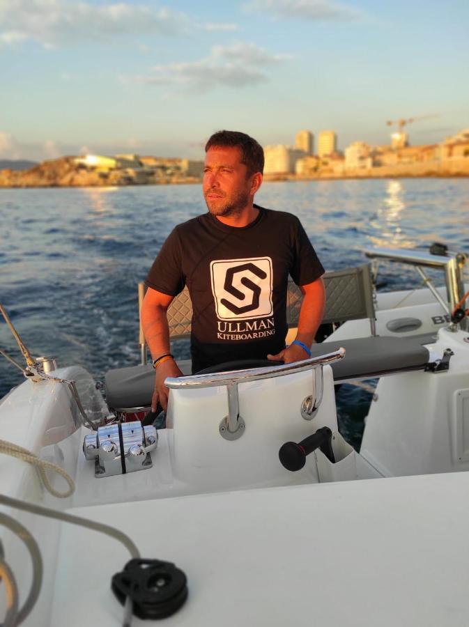 Nuit à Bord D'un Catamaran *