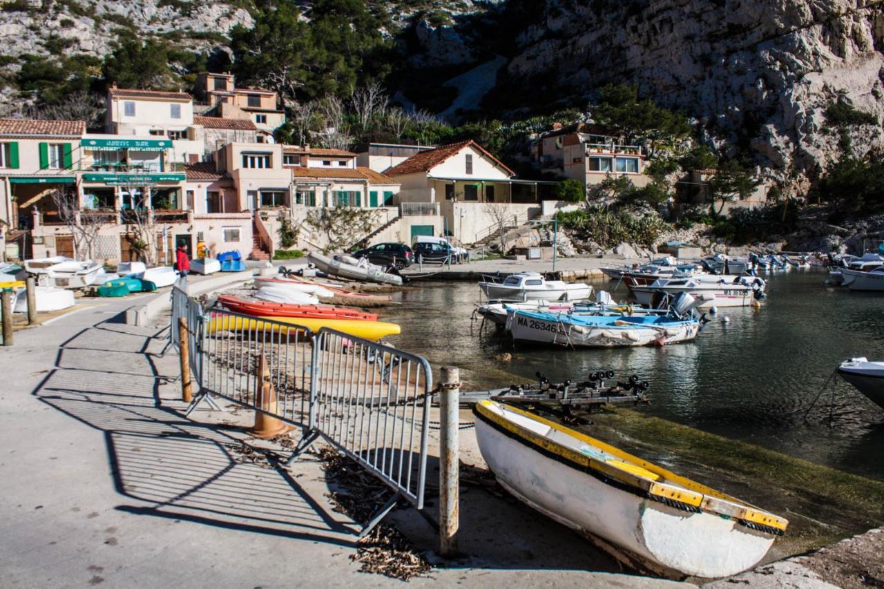 La Des Calanques Couette-café Marseille
