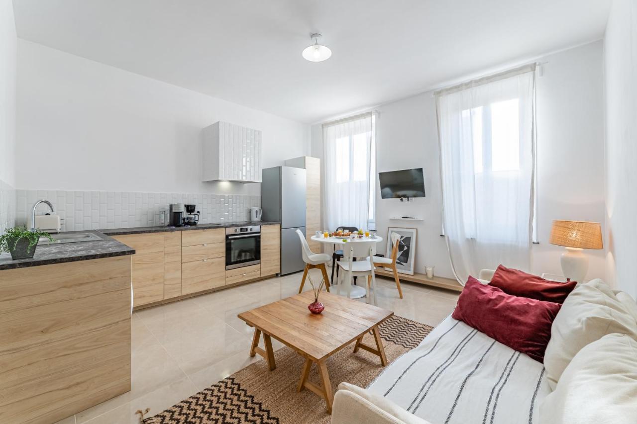 Appartement Le Borély: Climatisé Avec 2 Chambres, à 800m De La Marseille