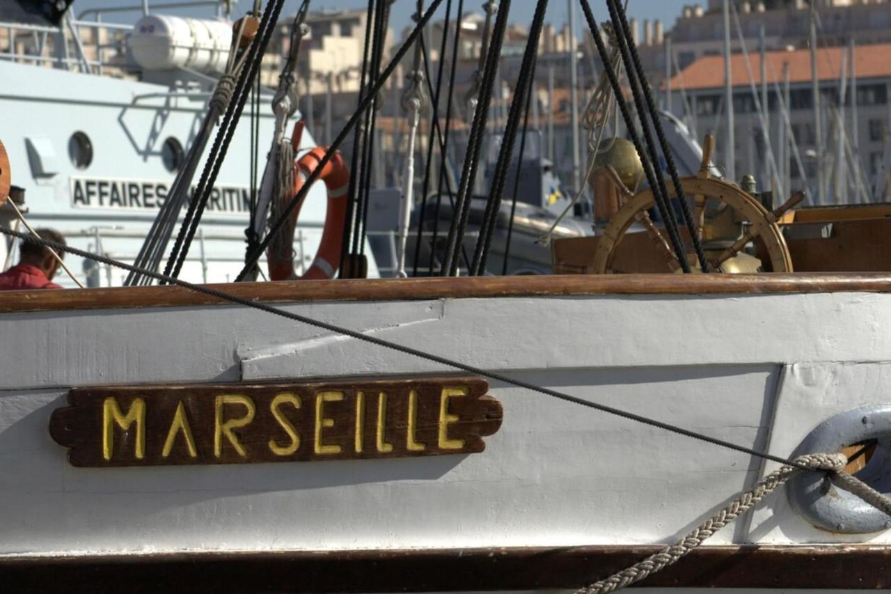 Apartment Sud Passion - Fada Vieux Port - Calme - Linge De Qualite - Lit King Size - Fibre Marseilles