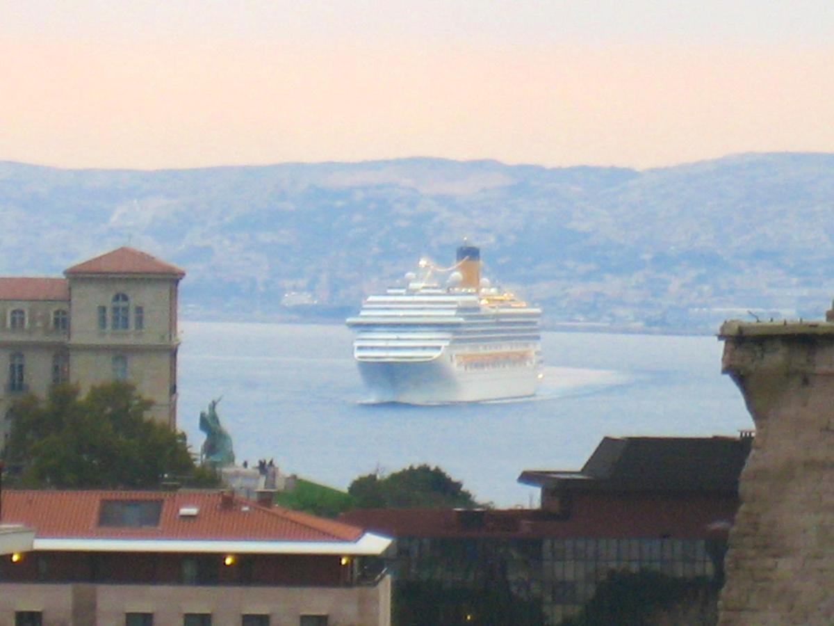 Appartement Avec Vue Sur La Terrasse Amenagee Et Wifi A A 1 Km De La