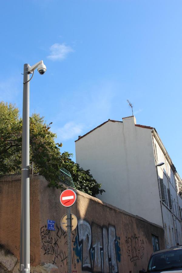 Boulevard Boues Apartment *