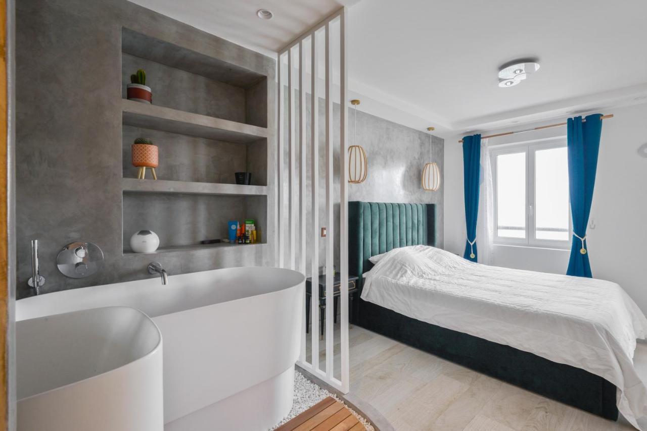 La Corniche Superbe Avec Terrasse Pour 7 Pers à By Weekome Appartement Marseille